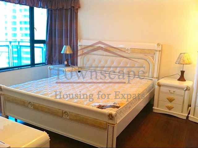 family apartment shanghai Great Value 3BR apartment in Oriental Manhattan - ideal for expats