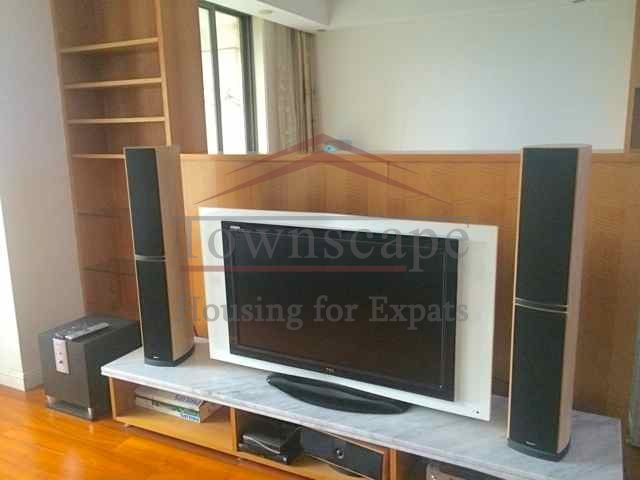 modern apartment shanghai Renovated Modern Apartment in Luxury Expat Complex Top of City Jing An