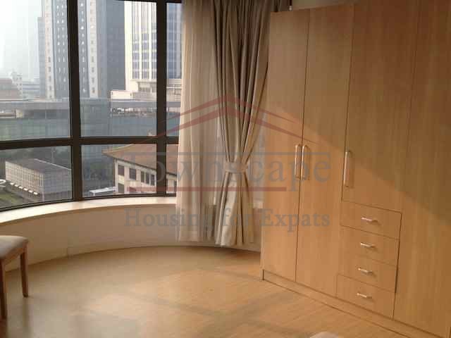 modern apartment jing an Bright modern apartment in Top of City expat complex, People Square