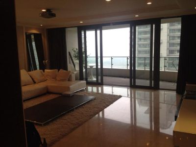 renting compound apartment shanghai people square Jing´an area Luxurious new house for expat families in Jing´an area