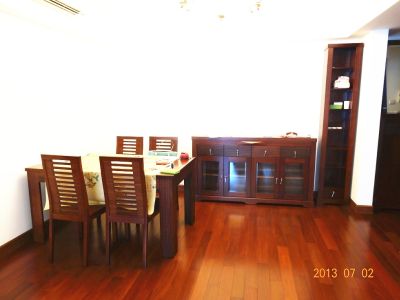 big bedroom renting Shanghai Decorated and spacious apartment next to the Xujiahui