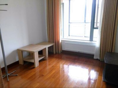 renting family apartment shanghai pudong near metro 2 Spacious & bright family apartment in Pudong area