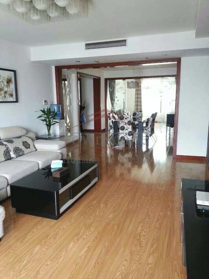 shanghai 4 br apartment Luxurious family friendly apartment in Jing´an district