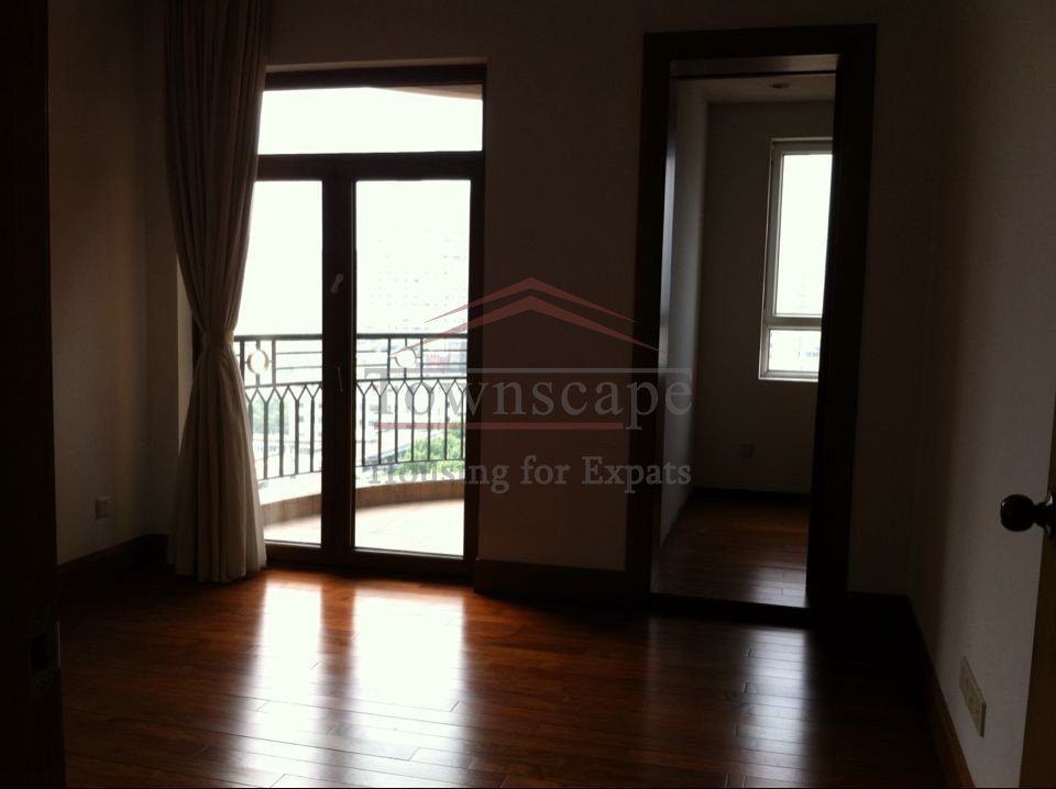 big apartment french concession Luxurious apartment with stunning view in French Concession