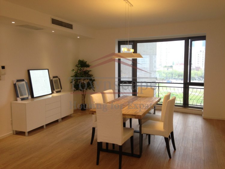 rent spacious apartment shanghai french concession bright and spacious apartment in french concession The Summit complex