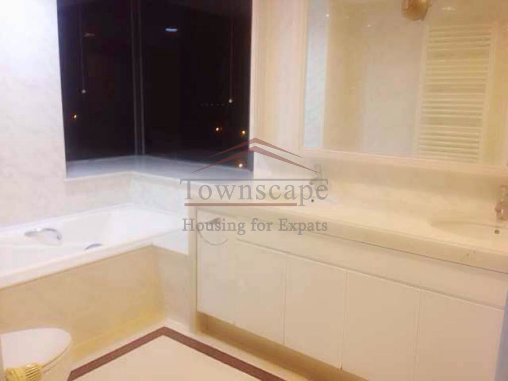rent nice apartment shanghai pudong Grand family apartment in Century garden complex Pudong