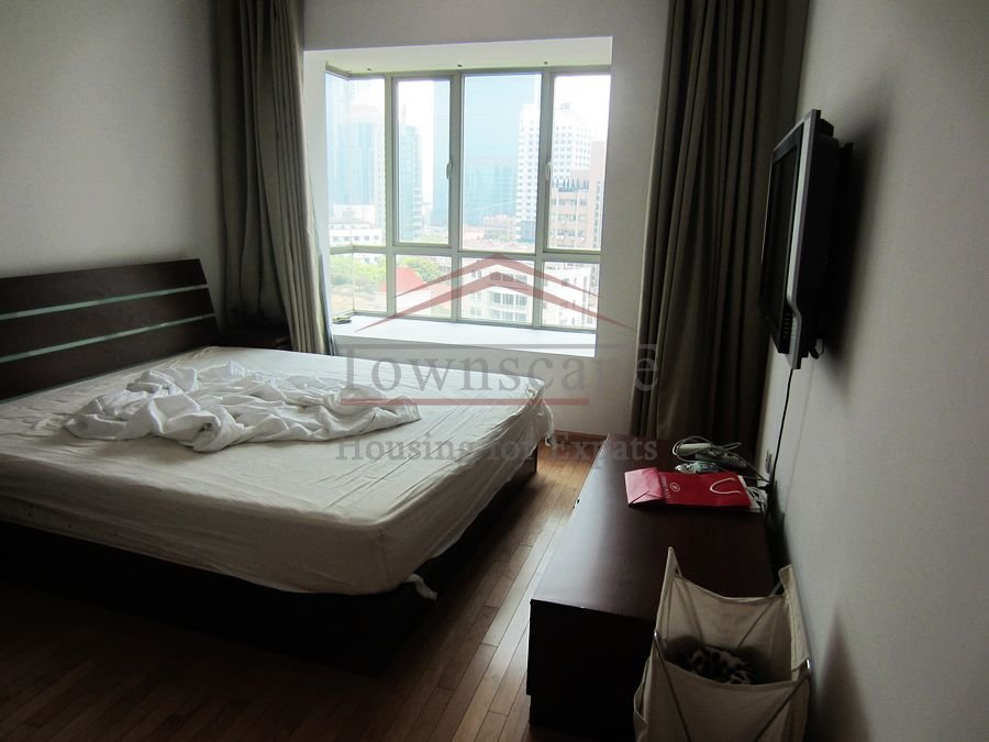 rent apartment one park avenue shanghai lovely and bright 3 bedroom apartment in Jing