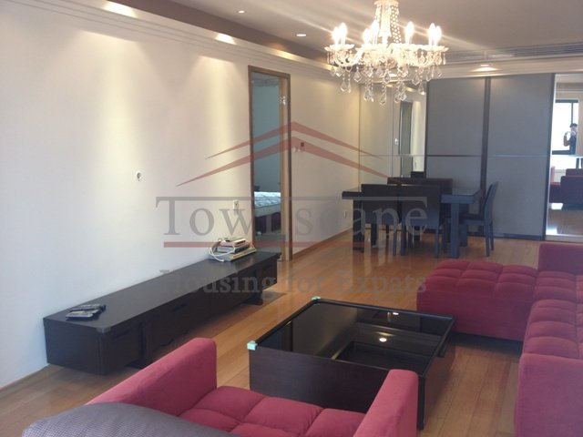 friendly complex in shanghai New apartment with huge room/bathroom in Xintiandi