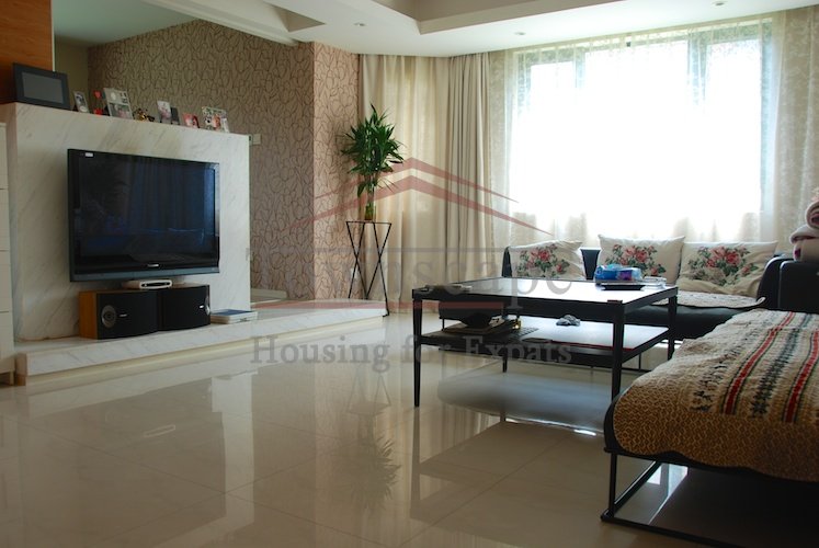 nice living room in shanghai Warm and modern apartment in Century Park