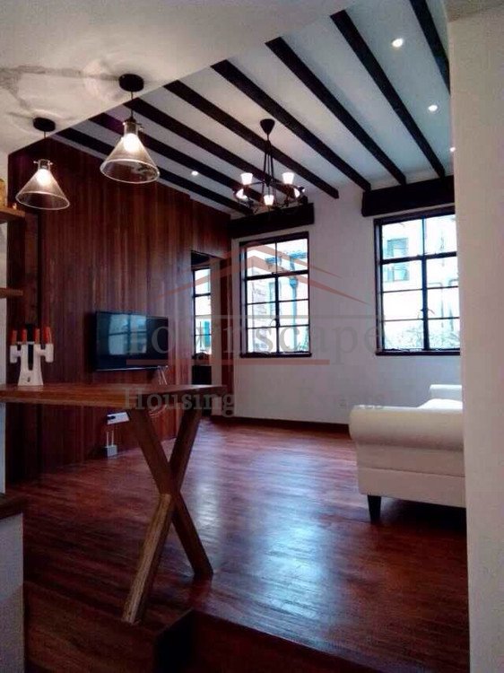 wood beam apartment shanghai Stylish apartment in Jing