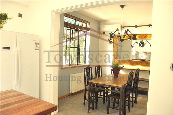 rent bright apartment shanghai Spacious lane house apartment with wall heating system French concession