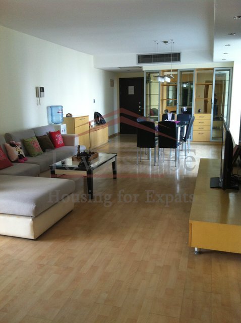 rent spacious apartment shanghai Gorgeous 3br new apartment in famous Manhattan oriental complex