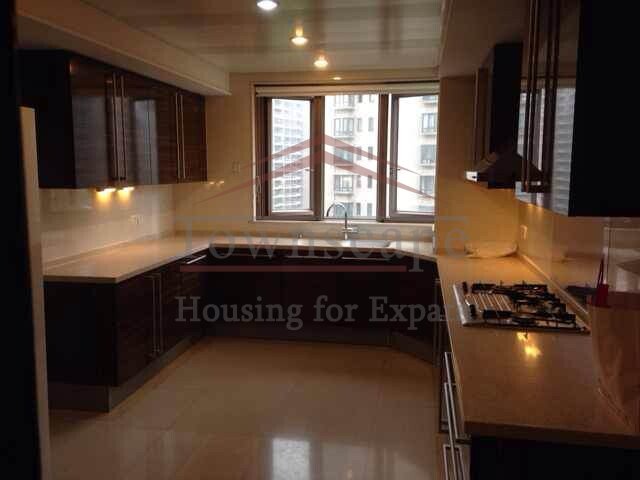 western apartment rental gubei shanghai Large 4br apartment in brand new complex Honqioa gubei shanghai