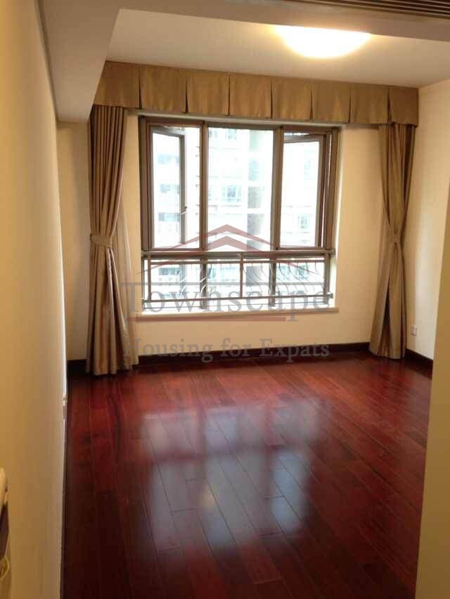 gubei new apartment rental agency shanghai Large 4br apartment in brand new complex Honqioa gubei shanghai