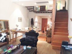 Bright duplex with private garden near Zhongshan park