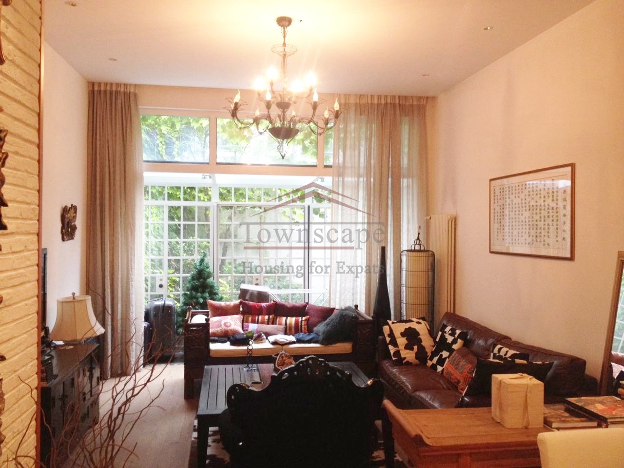 cool apartment in changing area Bright duplex with private garden near Zhongshan park