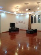 Newly renovated apartment in West Nanjing Road