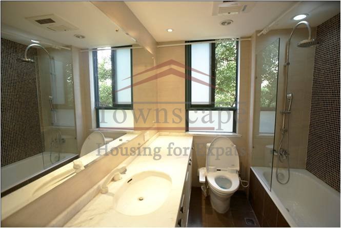 spacious flat shanghai Awesome apartment in Zhongshan park with floor heating