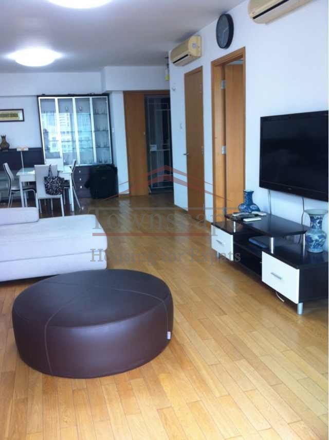 nice apartment jing`an area International and cheap apartment in Jing