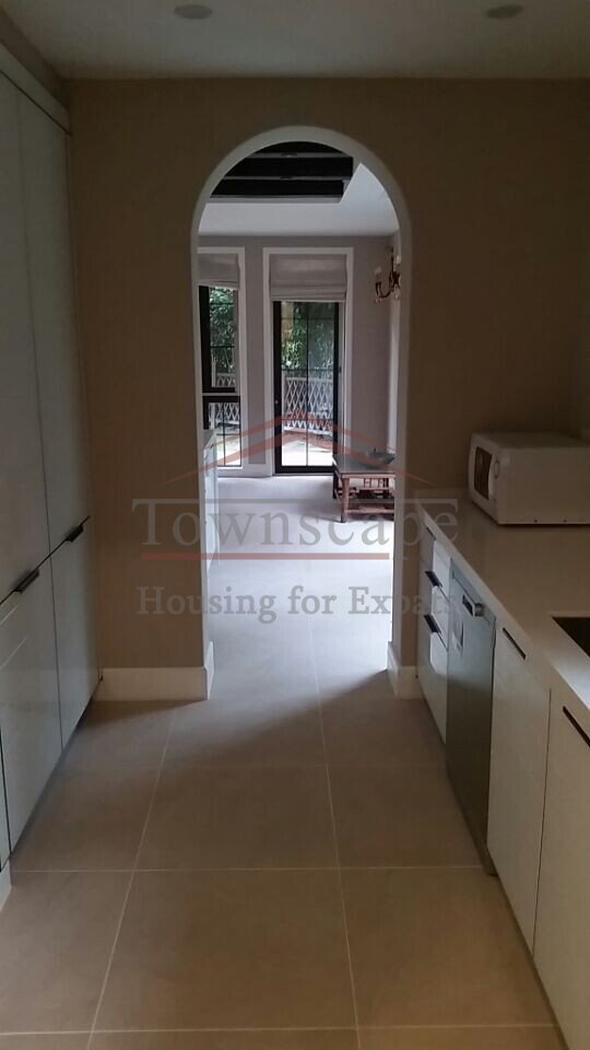 Child friendly villa shanghai Luxury Spanish style villa compound