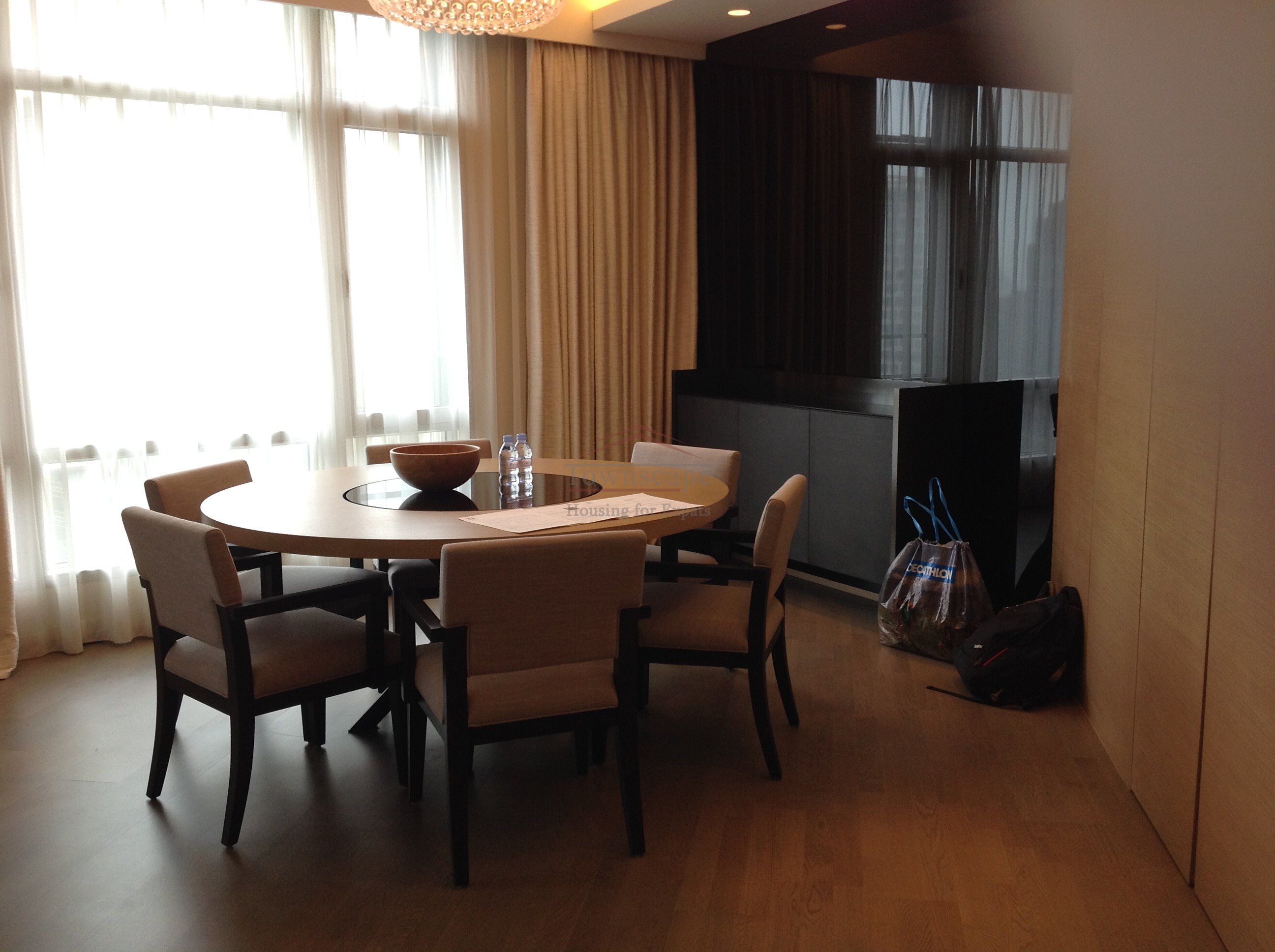 Times square apartment shanghai Extremely spacious apartment On time of Time Square Mall
