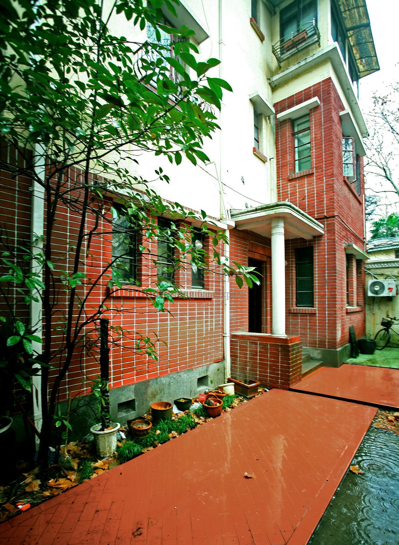 shanghai lane house with privet garden lovely lane house in Pudong Suburb