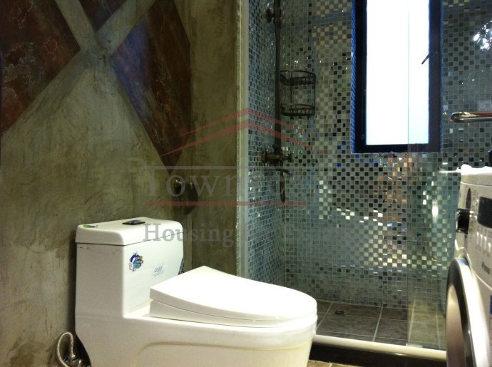 shanghai single bedroom apartment Renovated single bedroom Old apartment near Huaihai road