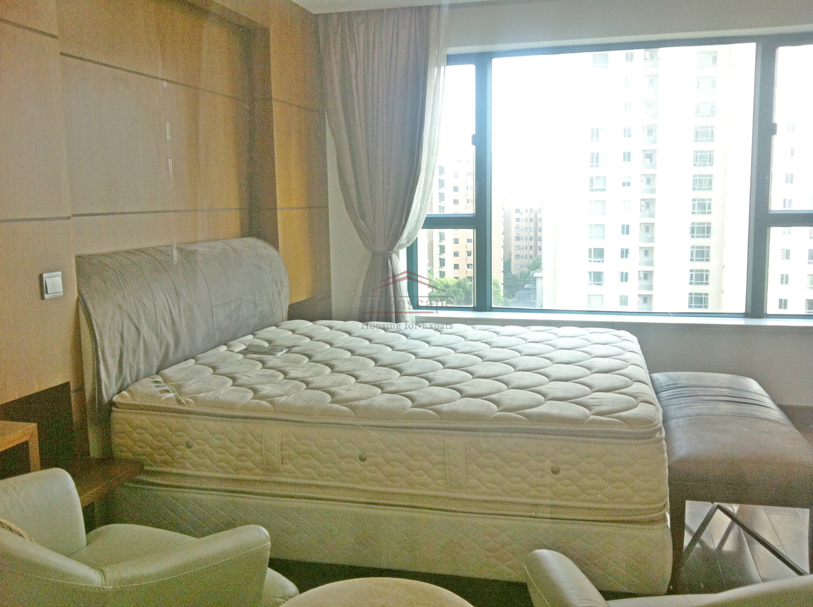 shanghai bright apartment Nice and sunny 2 br apartment near Jing