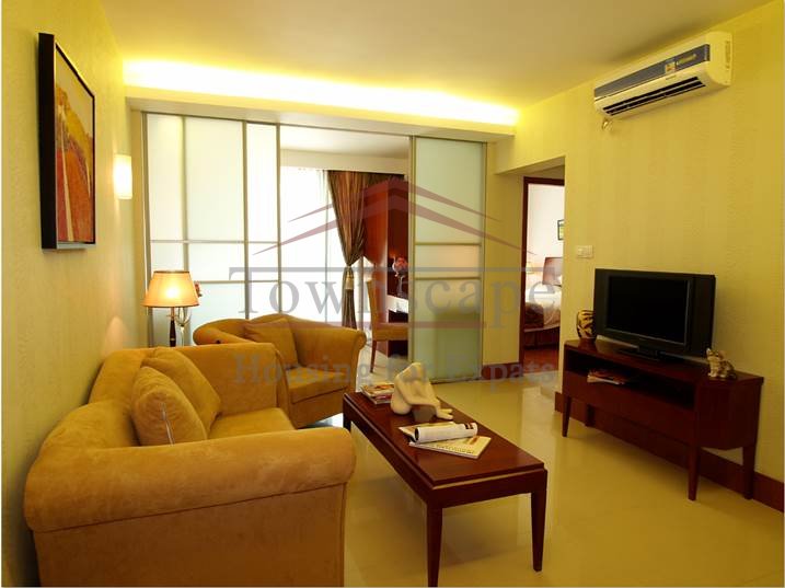 shanghai bright apartment Bright single apartment near Zhongshan park