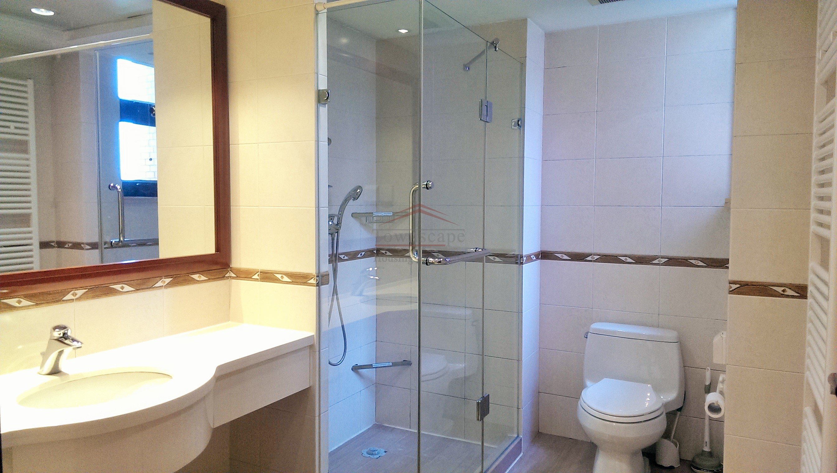 Shanghai apartment near river Beautiful 4br apartment in Pudong Financial district