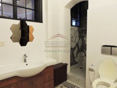  Wonderfully refurbished old apartment in French Concession