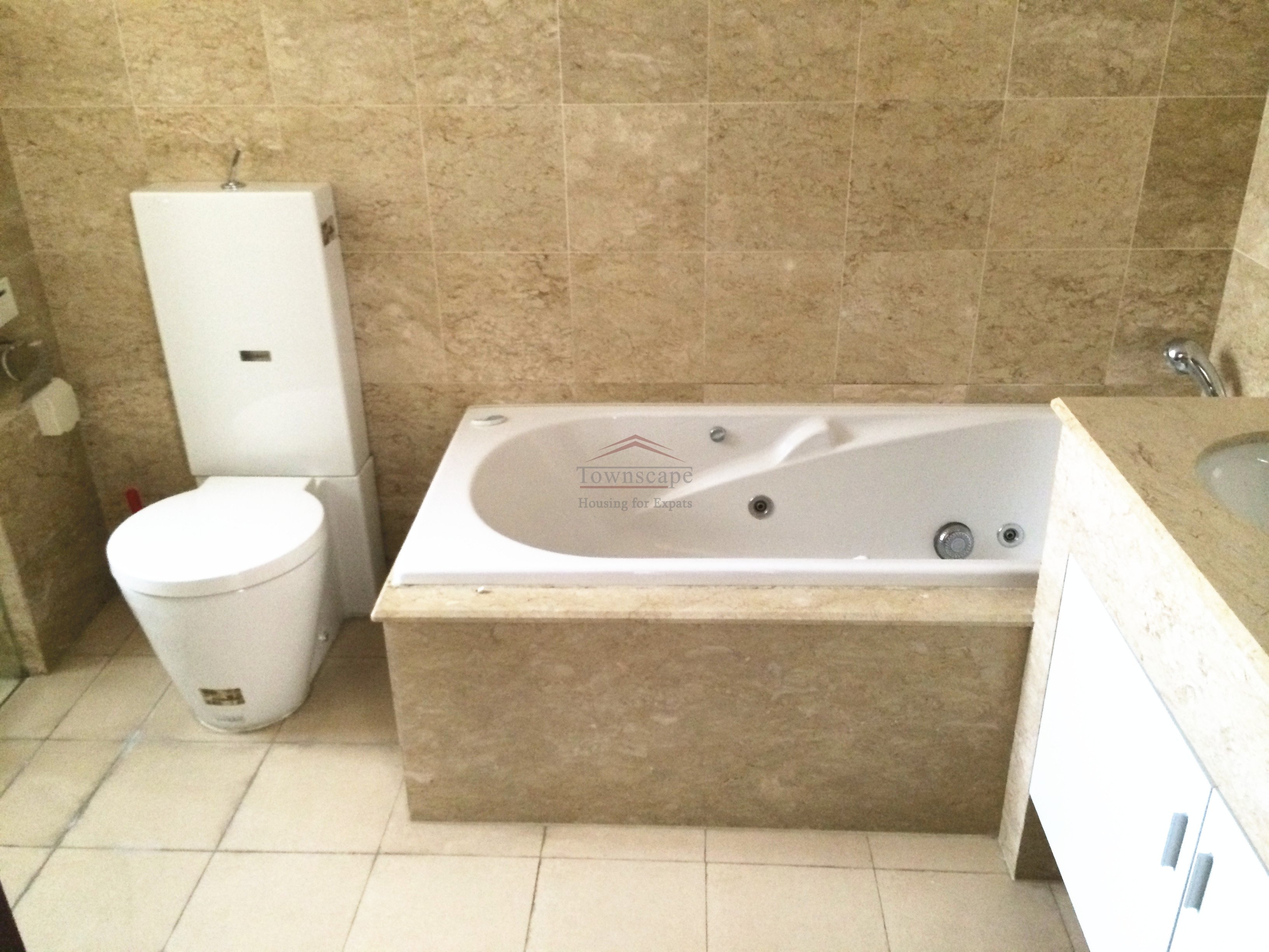 shanghai apartment with good clubhouse High class 2 br apartment near Peoples Square