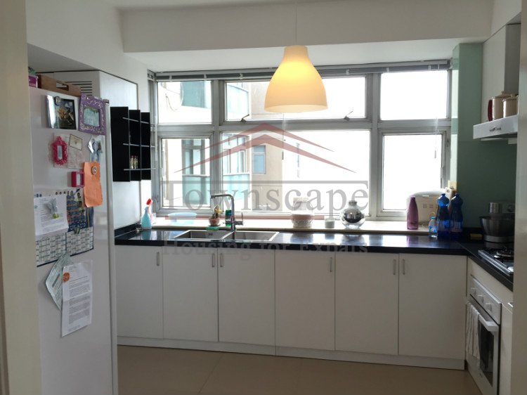 shanghai family apartment Large 4br family apartment along Huahai road