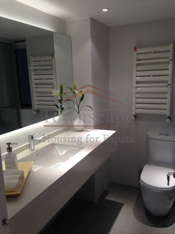 Housing in Shanghai, Jiaotong University Stunning 3br apartment near Jiaotong University