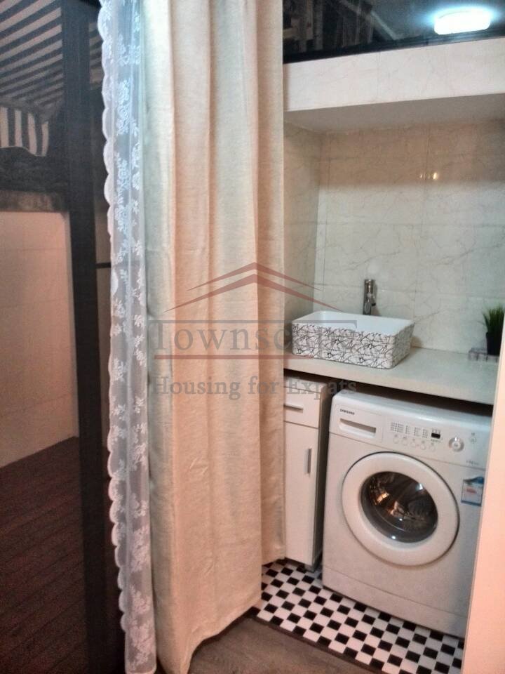 Shanghai apartments housing 1 BR Yan’an Rd Beautifully renovated Apartment