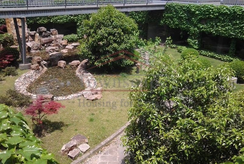 Shanghai apartment for a couple Lovely 2 bedroom serviced apartment near Xujiahui