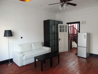 rent lane house shanghai Cosy 2BR lane house close to west Nanjing road line 2