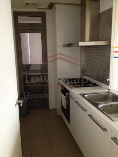 Shanghai rentals Great 2BR Apartment for rent at Four Seasons JingAn Line 2