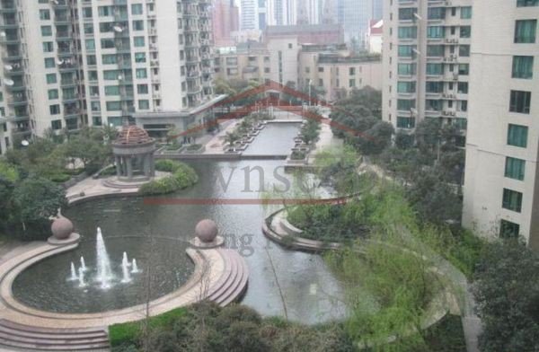 Shanghai apartment to rent Cosy 2 BR apartment near Metro line 1/9/11