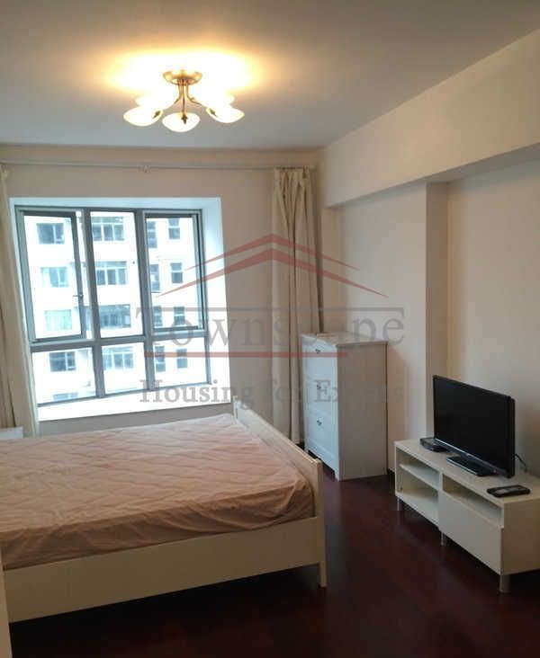 apartment near Shanghai indoor stadium Warm 3 bedroom apartment in La Cite, Xujiahui