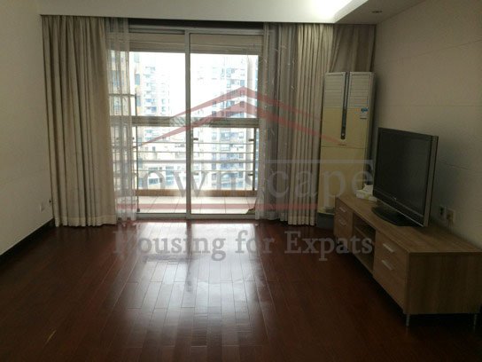 rent an apartment in Shanghai Central Clean 2BR apartment beside Line 8/9 Lujiabang