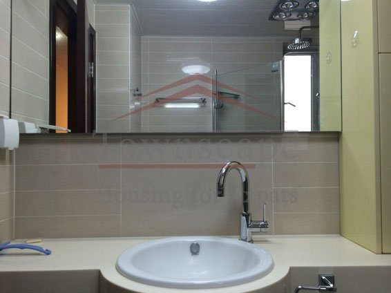 Shanghai rent Central Clean 2BR apartment beside Line 8/9 Lujiabang