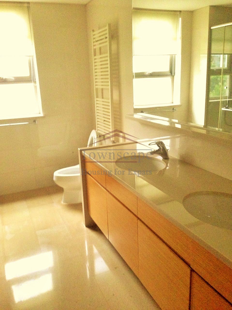shanghai apartment to rent pudong large 4 bedroom apartment in Pudong area, line 6