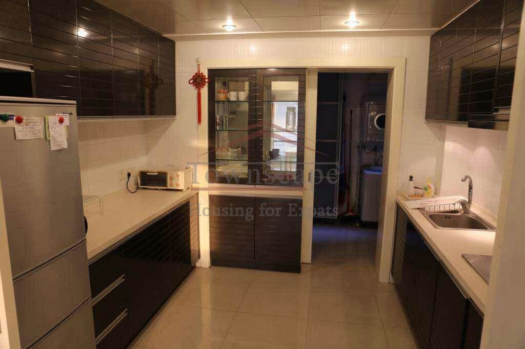 Rent Shanghai Brilliant Value 3 BR apartment Huashan garden