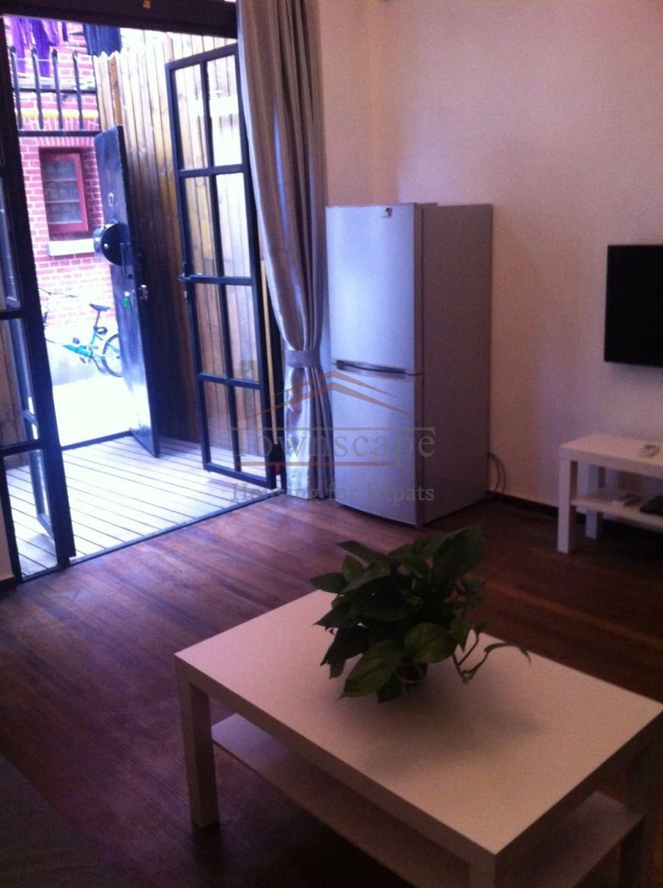 Rent house in Shanghai Lovely 1Br Lane House in the French Concession
