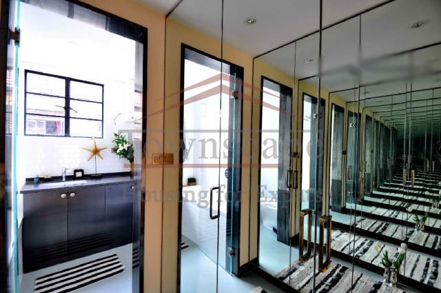 Luxury Shanghai Apartments Fantastic 2Br lane house renovation near  Line 1/2/7