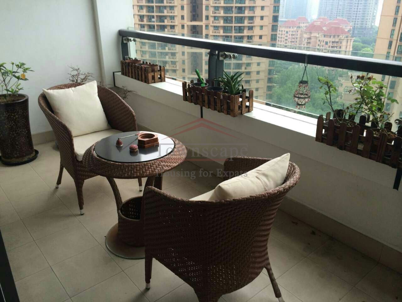Best place to live in Shanghai Large 3 BR Apartment in exclusive Skyline mansion Pudong