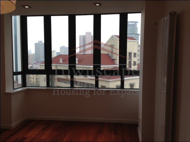 Shanghai rent apartment Gorgeous 3 BR Lane House beside line 1 Hengshan station