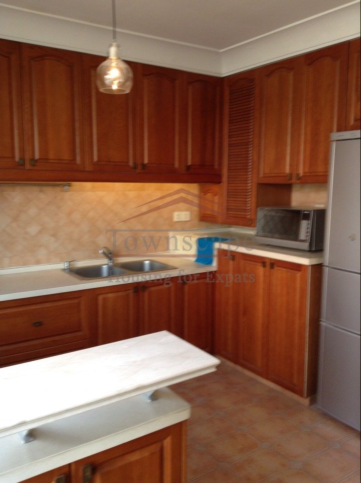 rent apartment in Shanghai Wonderful 3 BR Lane Property near Jing An and Changhshu Rd line 2/7/1