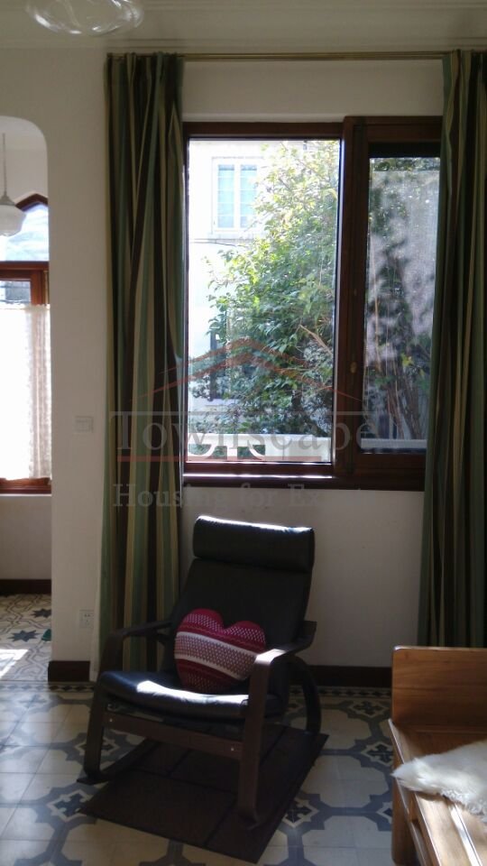 housing Shanghai Charming 2 BR lane property in French Concession Line 1 Hengshan